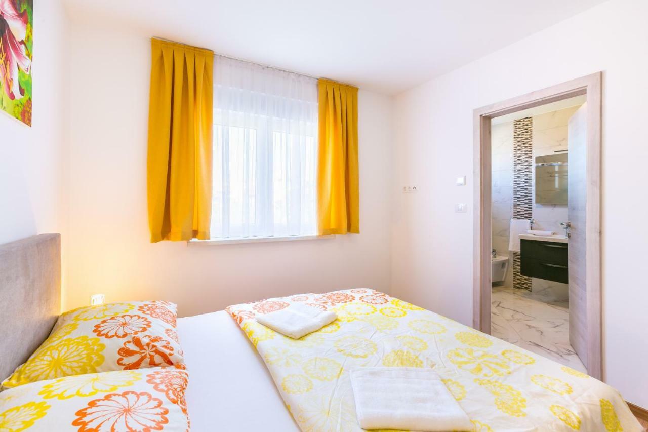 Dragan K3 Hotel Medulin Buitenkant foto